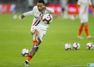 乐鱼app-包含经纪人透露：国际米兰有意引进切沃前锋卢卡特利的词条